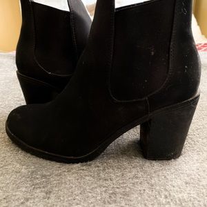 Black heel booties!